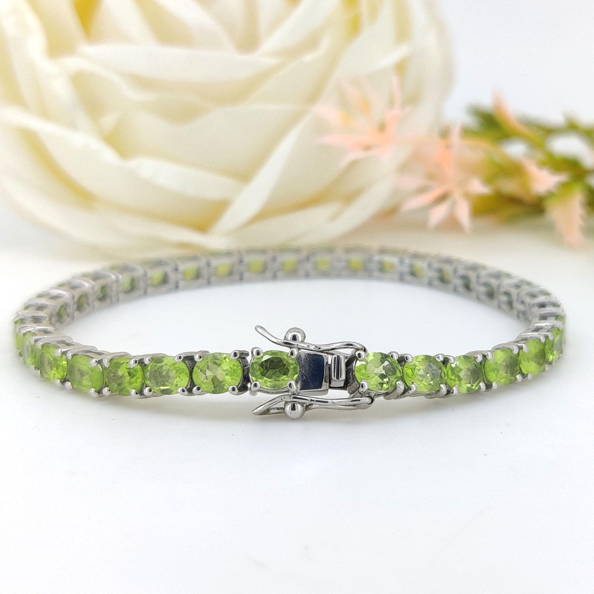 Natural Peridot Tennis Bracelet-Oval Gemstone-August Birthstone Jewelry-925 Sterling Silver Bracelet-Green Peridot Jewelry-Wedding Gift