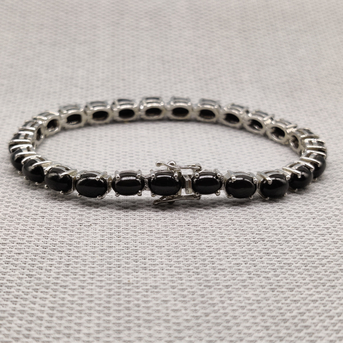 Natural Black Star Oval Cabochon 925 Sterling Silver Bracelet
