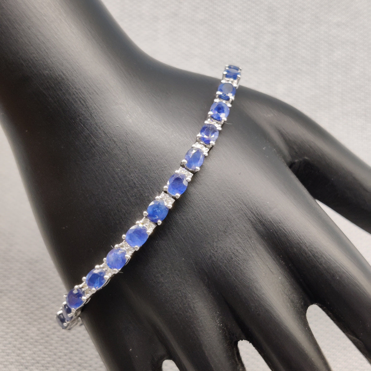 Blue Sapphire Bracelet / 925 Solid Sterling Silver / Healing Crystal Jewelry / Tennis Bracelet / Handmade Gemstone