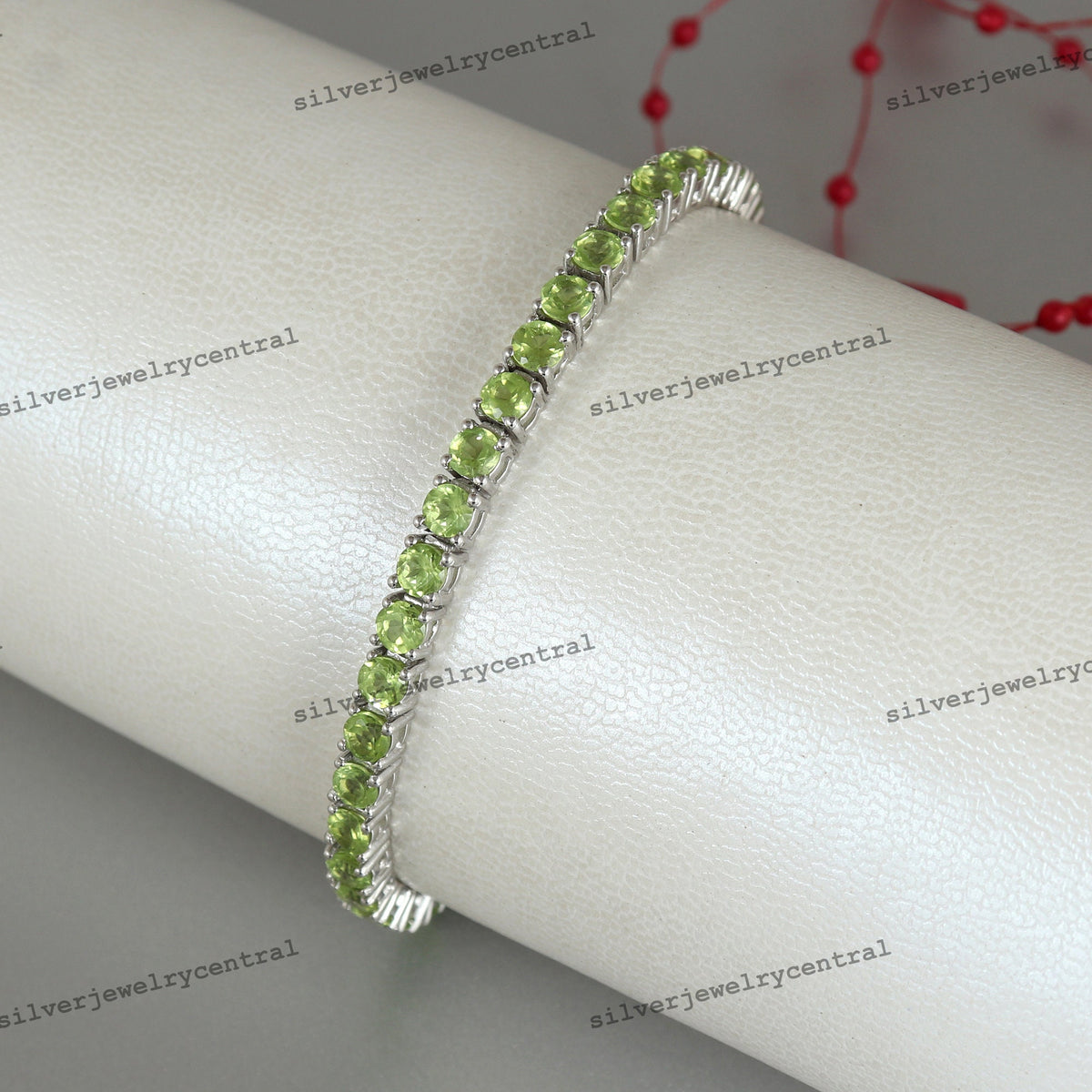 925 Sterling Silver Peridot Tennis Gemstone Bracelet Handmade Round Cut Jewelry Gift Her