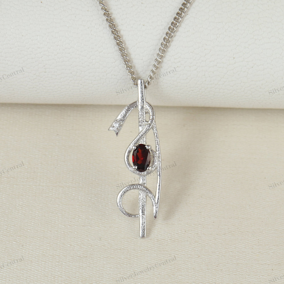 Natural Garnet Gemstone Pendant-Designer Silver Jewelry-925 Sterling Silver Jewelry-Gemstone Handmade Pendant-Silver Chain Pendant Gift