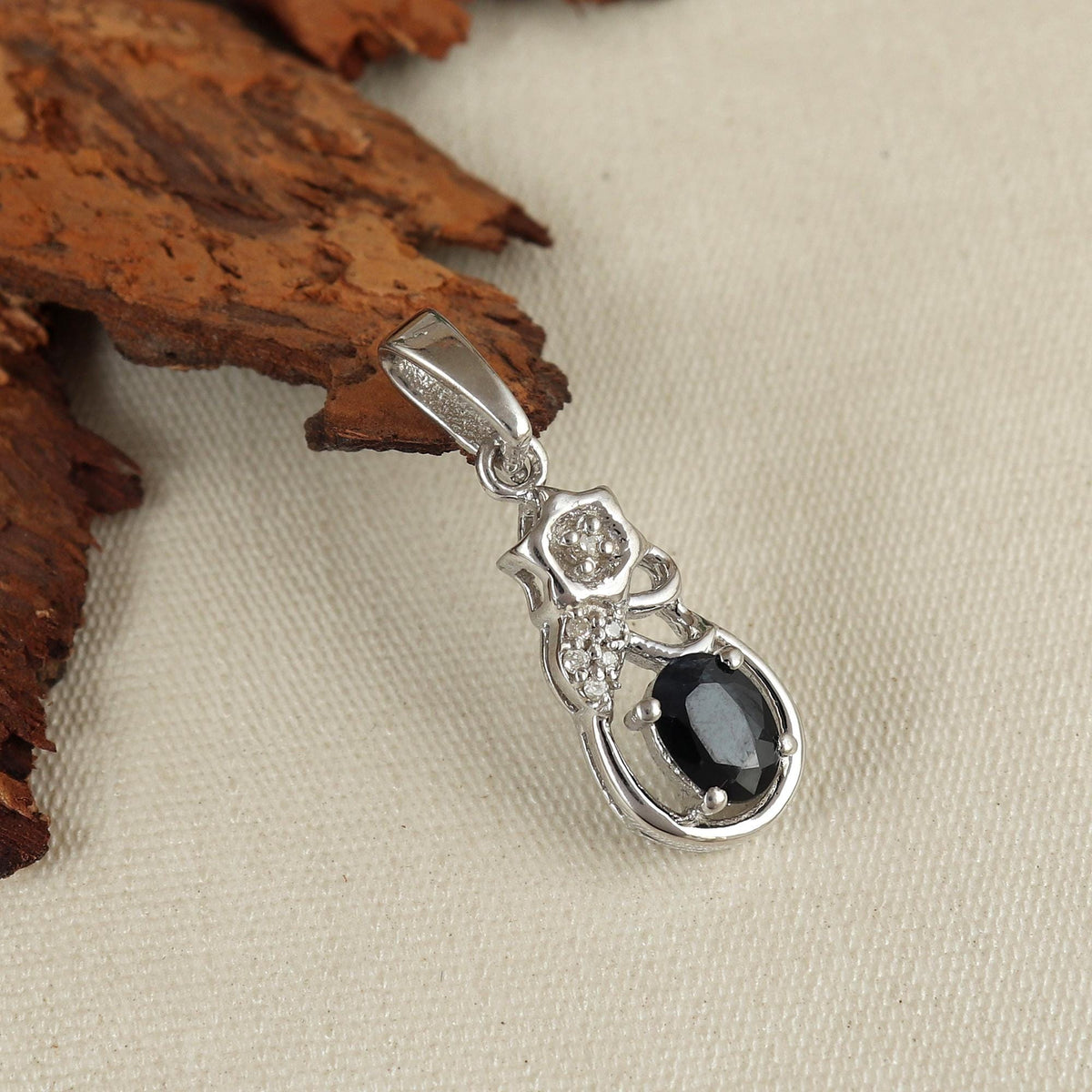 Natural Blue Sapphire Pendant-925 Sterling Silver Pendant-Designer Diamond Pendant-Chain Pendant-Oval Sapphire Jewelry-Anniversary Gift