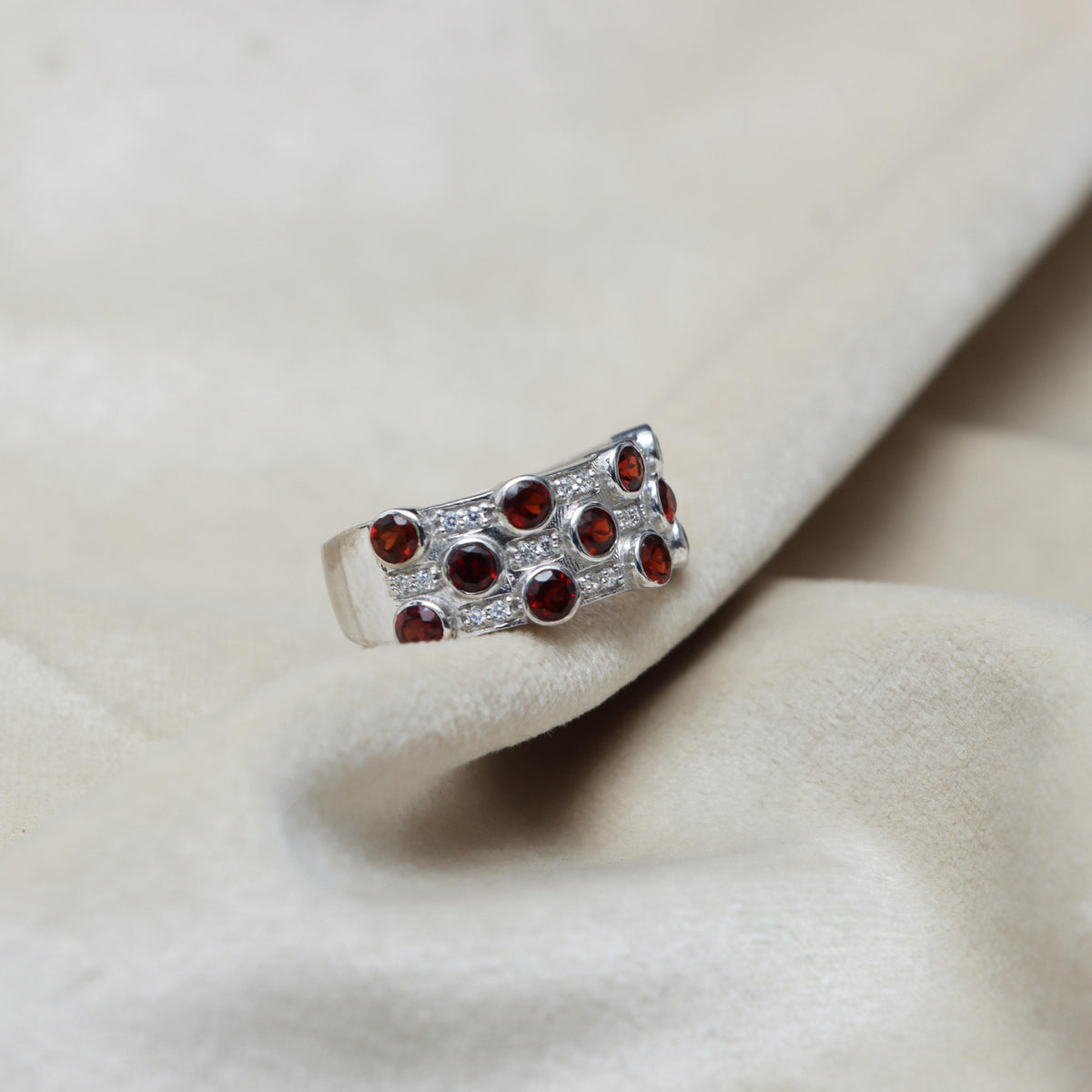 Sterling Silver Garnet Engagement Ring – Round Cut Halo Wedding Band January Birthstone