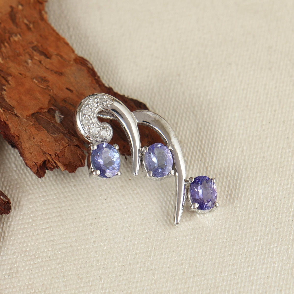 Natural Tanzanite Pendant-925 Sterling Silver Pendant-Minimalist Gemstone Necklace-Tanzanite Jewelry-December Birthstone Pendant Necklace