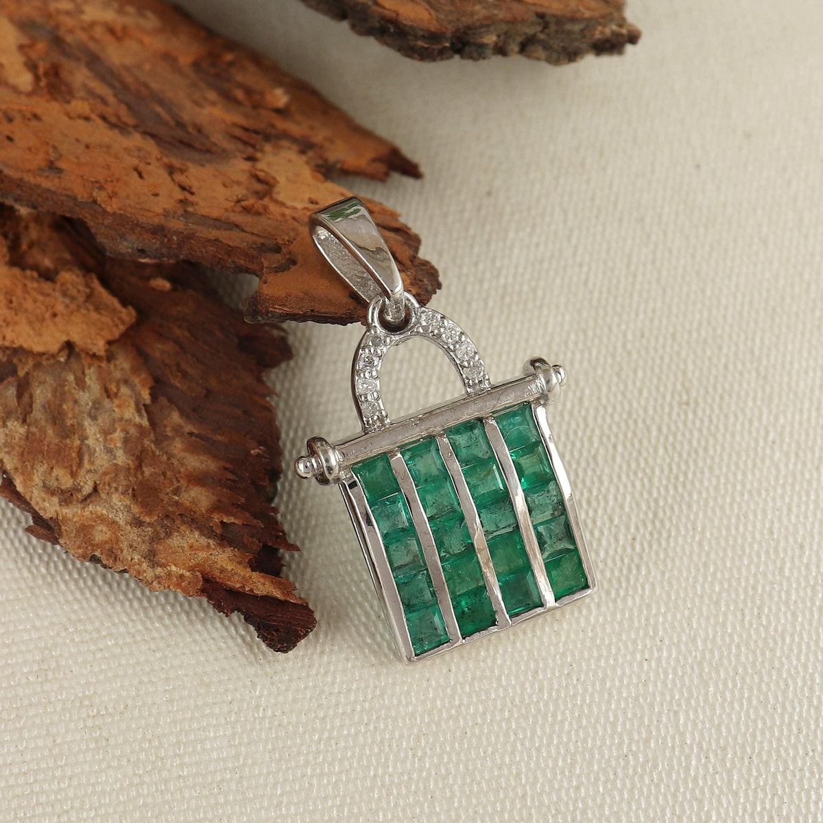 Emerald Pendant-925 Sterling Silver Jewelry-May Birthstone Pendant-Minimalist Gemstone Necklace