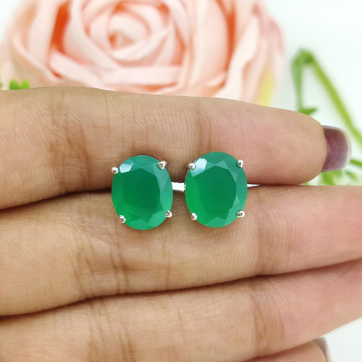 Sterling Silver Green Onyx Oval Cufflinks, May Birthstone Jewelry, Minimalist Formal Wear Accessories