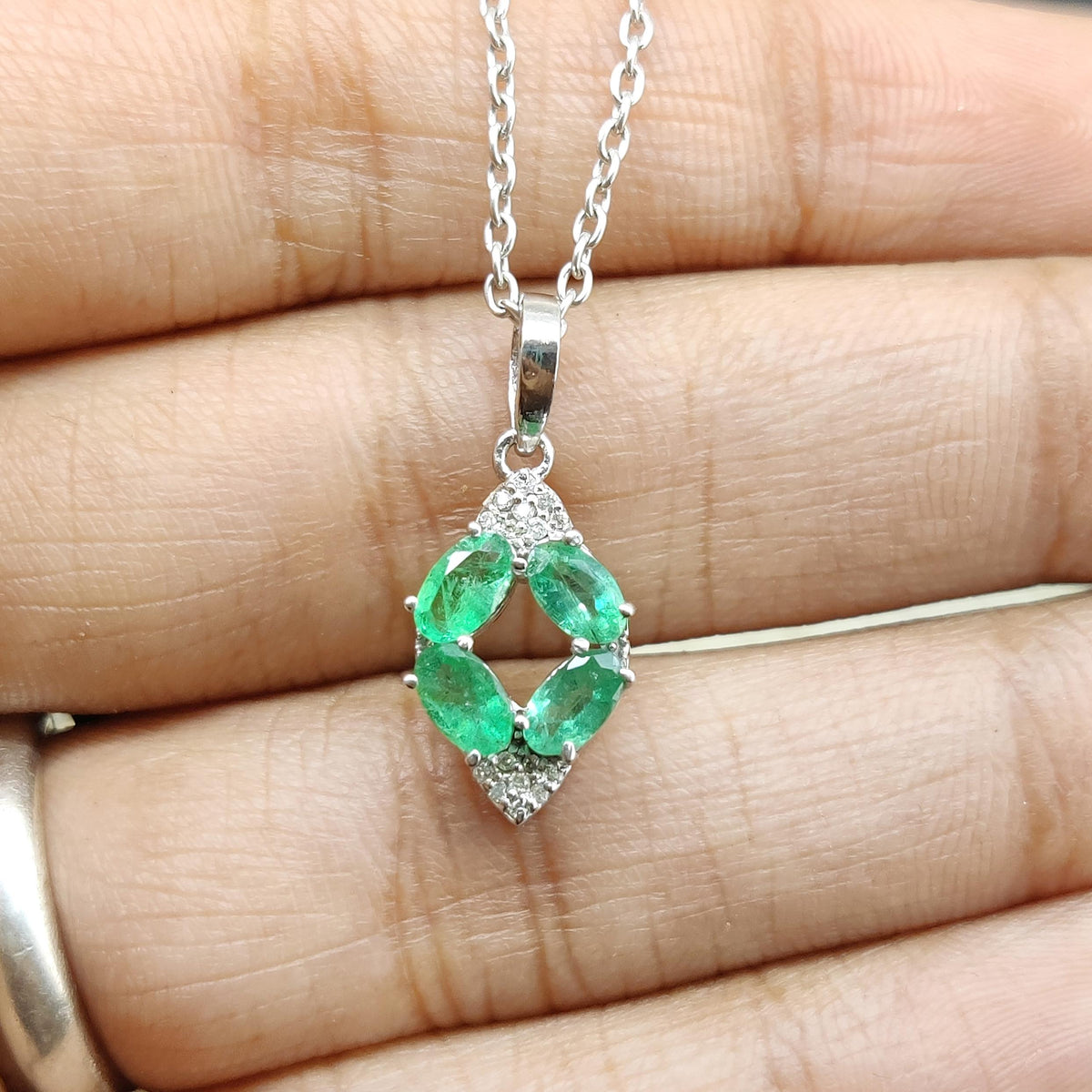 Natural Emerald Pendant- Sterling Silver-May Birthstone Jewelry-Green Emerald Jewelry-Gift for wife
