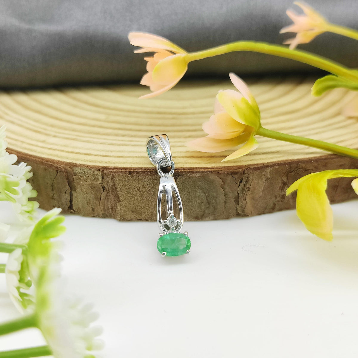 Natural Emerald Pendant-925 Sterling Silver-May Birthstone -Green Emerald Jewelry-Gift for wedding