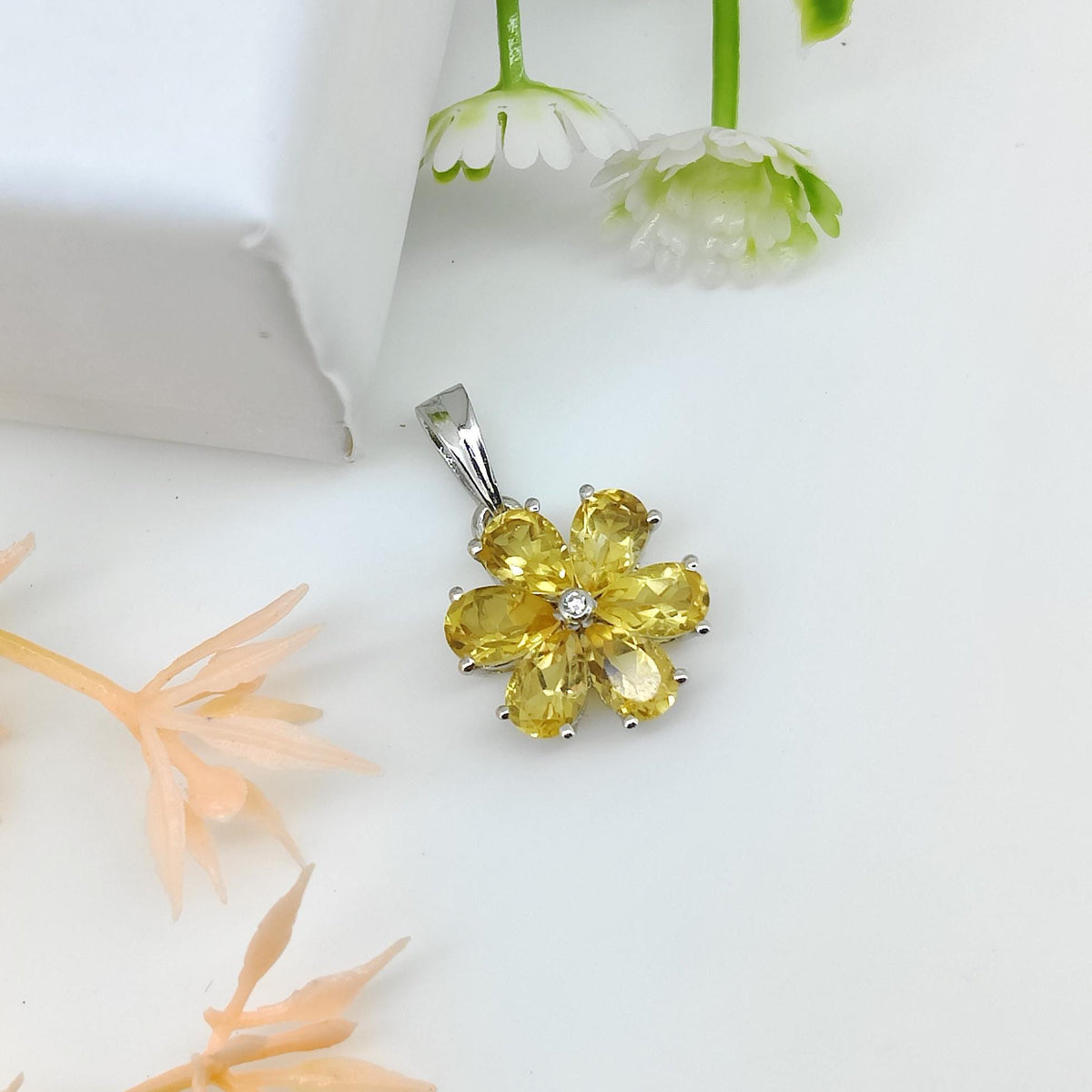 Natural Citrine Pendant-925 Sterling Silver Jewelry-November Birthstone-Pear Gemstone Flower Pendant-Handmade Jewelry-Gift for Anniversary