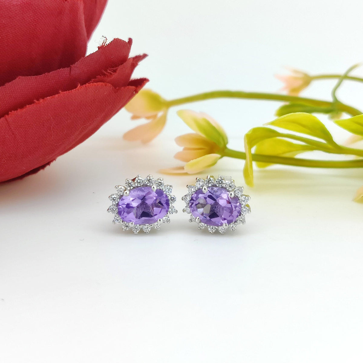 Natural Amethyst Stud Earring-Oval Gemstone-February Birthstone Earrings-925 Sterling Silver-Purple Amethyst Jewelry-Gift for mother's Day
