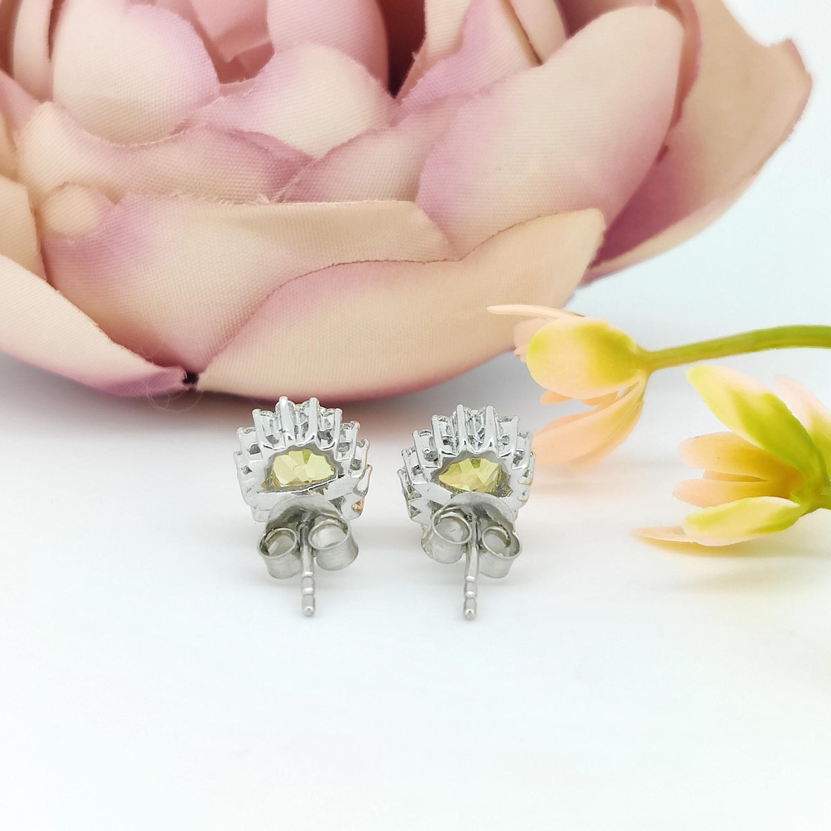 Natural Lemon Topaz Stud Earring-Gemstone Cluster Earring-925 Sterling Silver-Oval Lemon Jewelry-Cubic Zircon-November Birthstone Jewelry