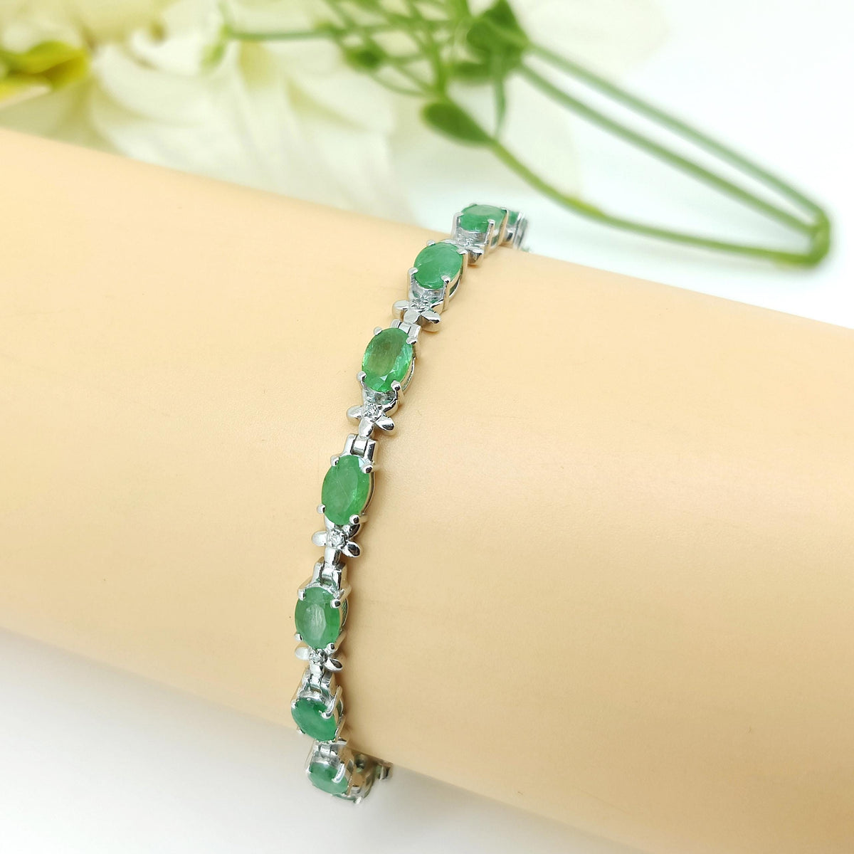 Natural Emerald Bracelet-925 Sterling Silver-Gemstone Tennis Bracelet-May Birthstone-Oval Green Emerald Jewelry-Gift for Anniversary