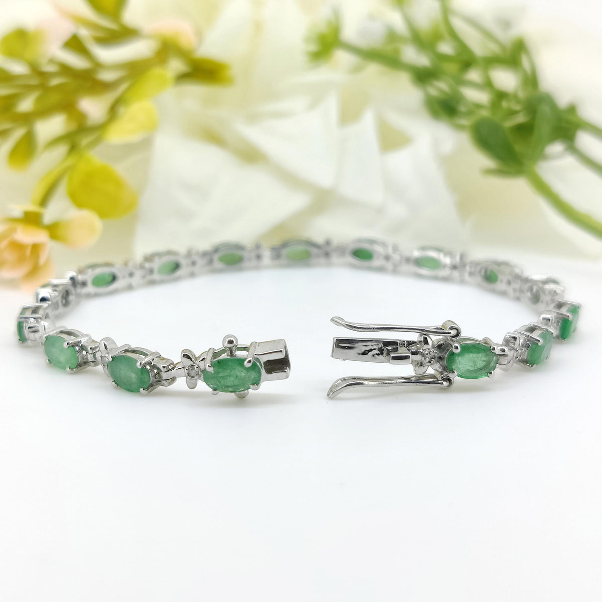 Natural Emerald Bracelet-925 Sterling Silver-Gemstone Tennis Bracelet-May Birthstone-Oval Green Emerald Jewelry-Gift for Anniversary