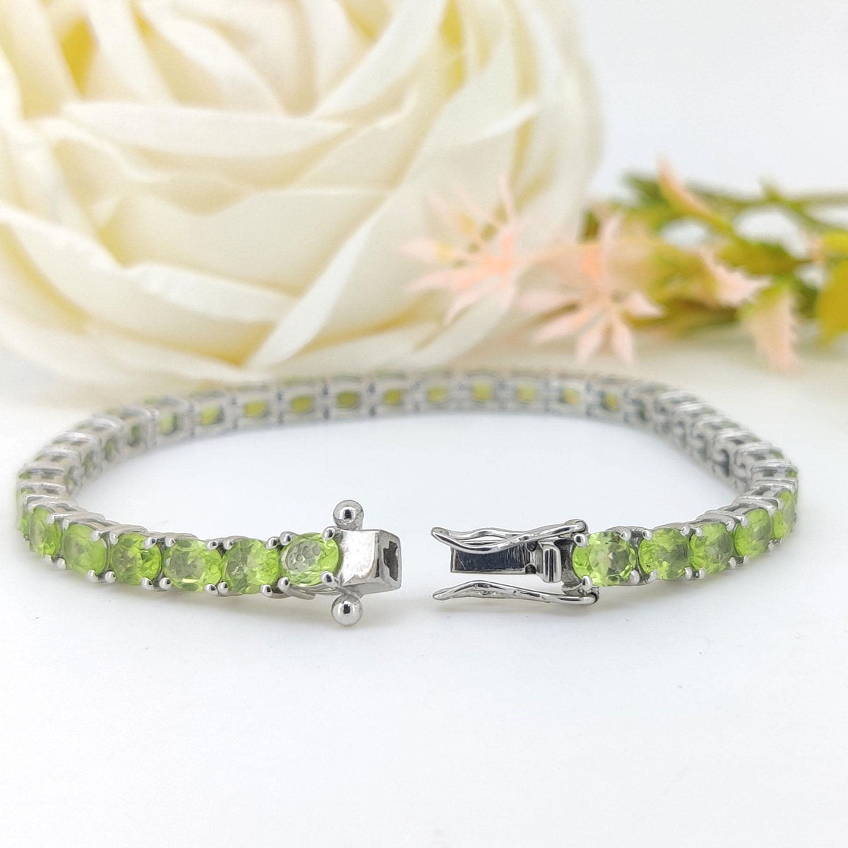 Natural Peridot Tennis Bracelet-Oval Gemstone-August Birthstone Jewelry-925 Sterling Silver Bracelet-Green Peridot Jewelry-Wedding Gift