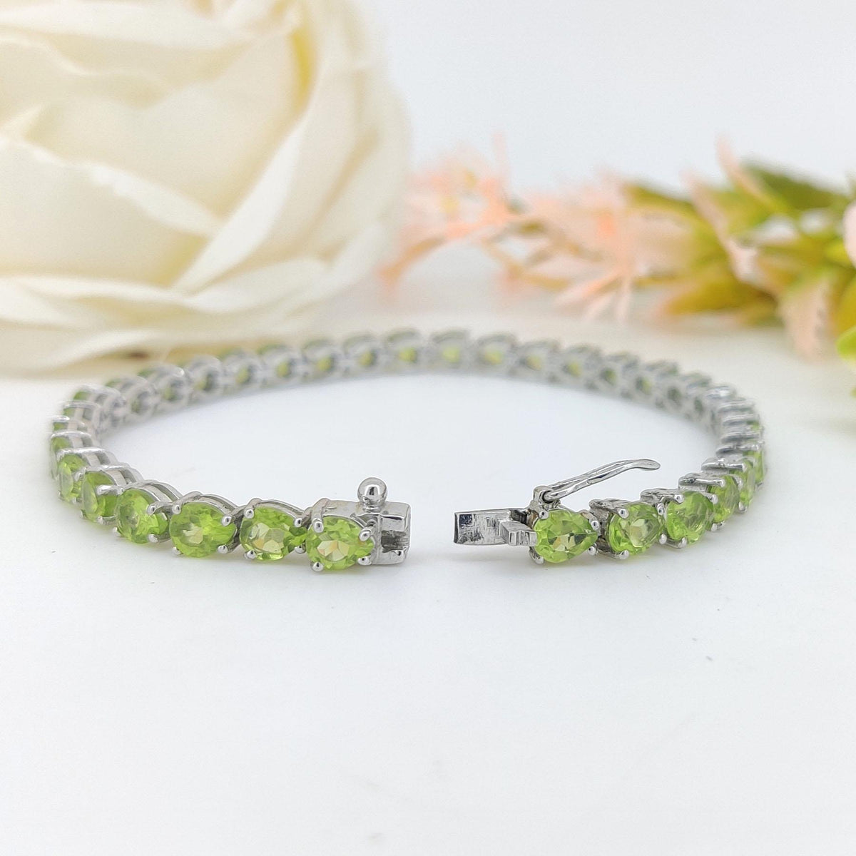 Natural Peridot Tennis Bracelet-925 Sterling Silver Bracelet-Pear Gemstone-August Birthstone Jewelry-Green Peridot Jewelry-Gift for her