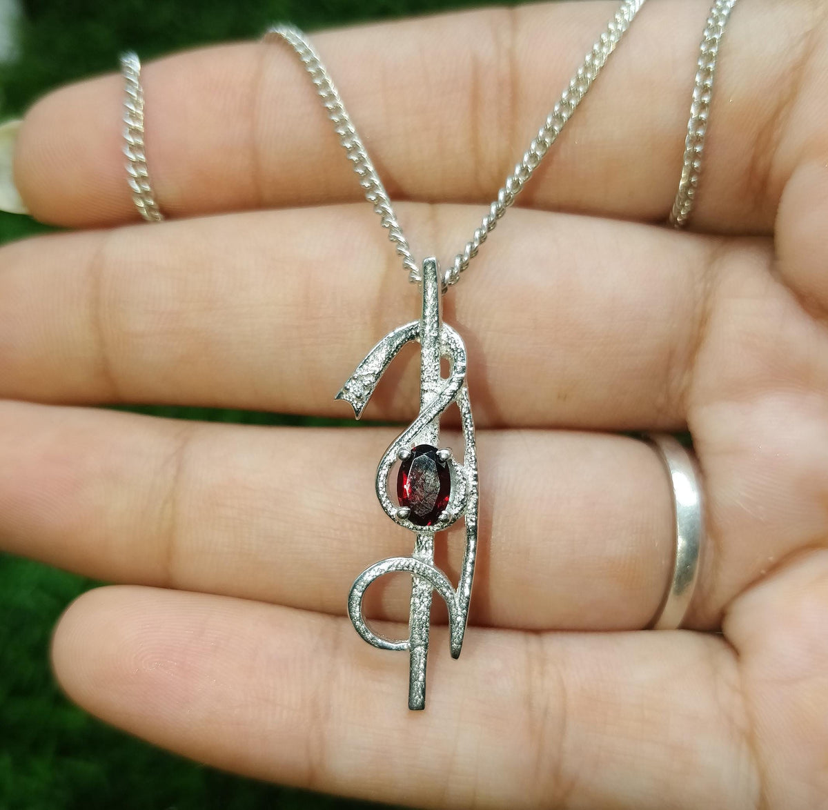 Natural Garnet Gemstone Pendant-Designer Silver Jewelry-925 Sterling Silver Jewelry-Gemstone Handmade Pendant-Silver Chain Pendant Gift