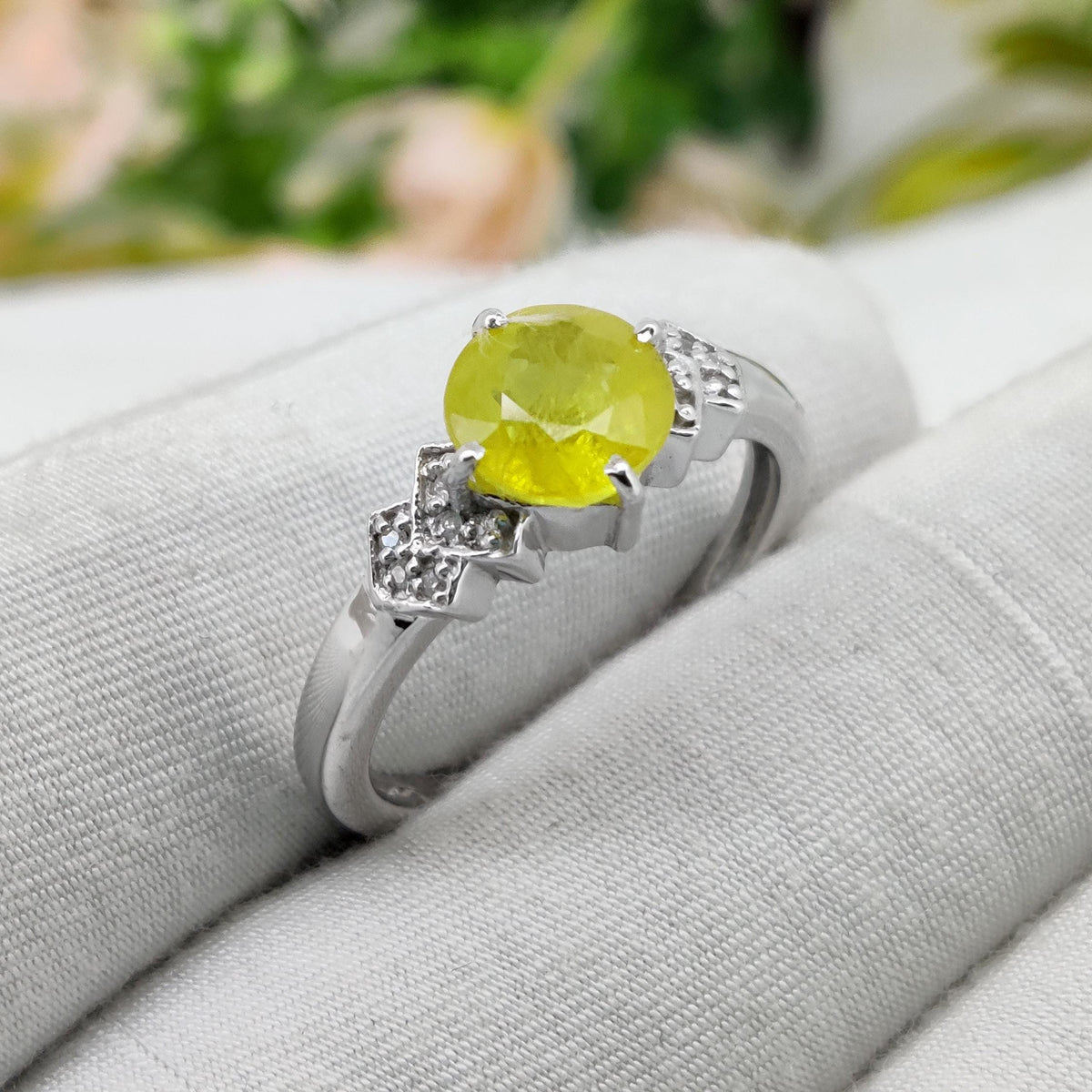 Yellow Sapphire Ring, Round Cut, 925 Sterling Silver, September Birthstone