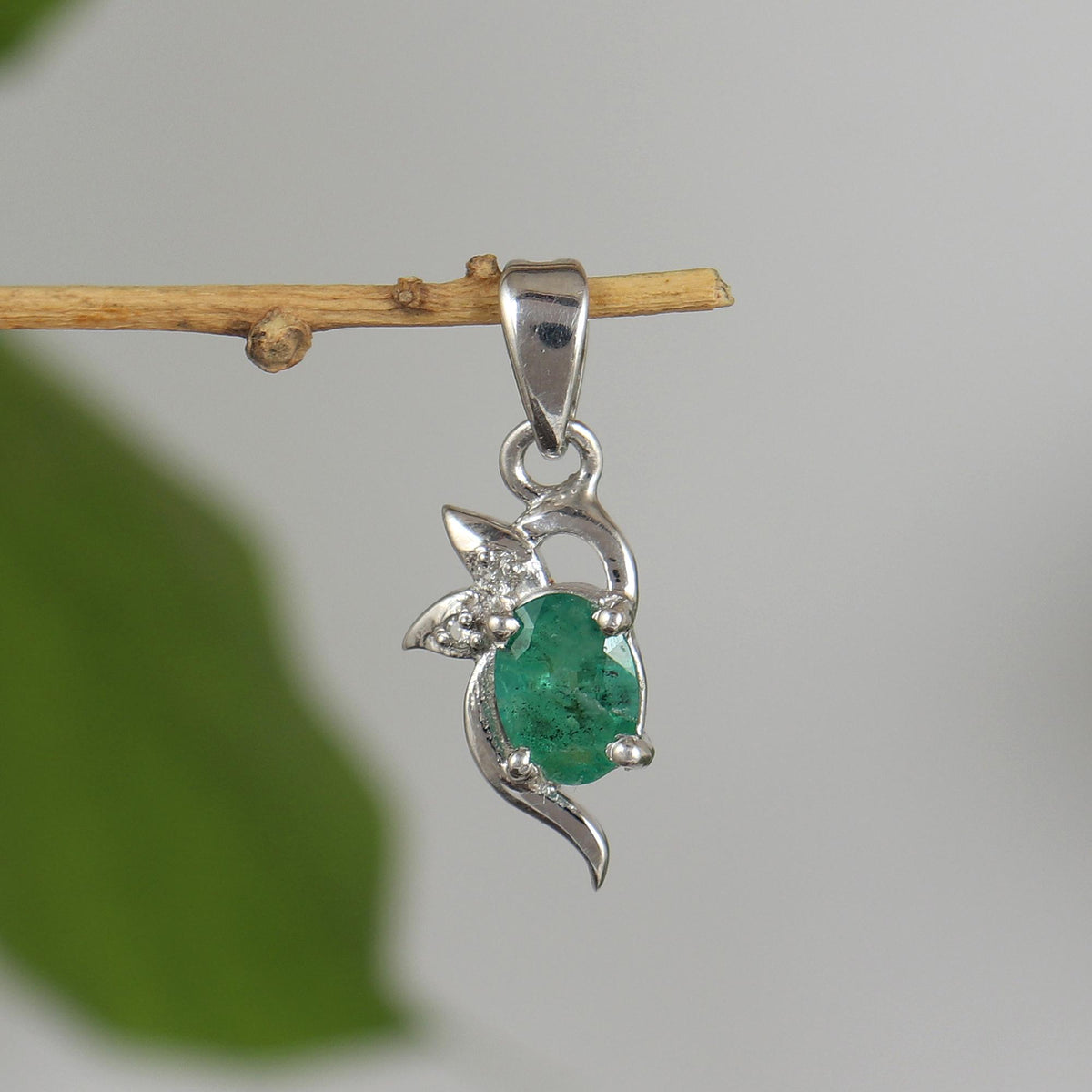 Minimalist Emerald Pendant Necklace: 925 Sterling Silver, May Birthstone