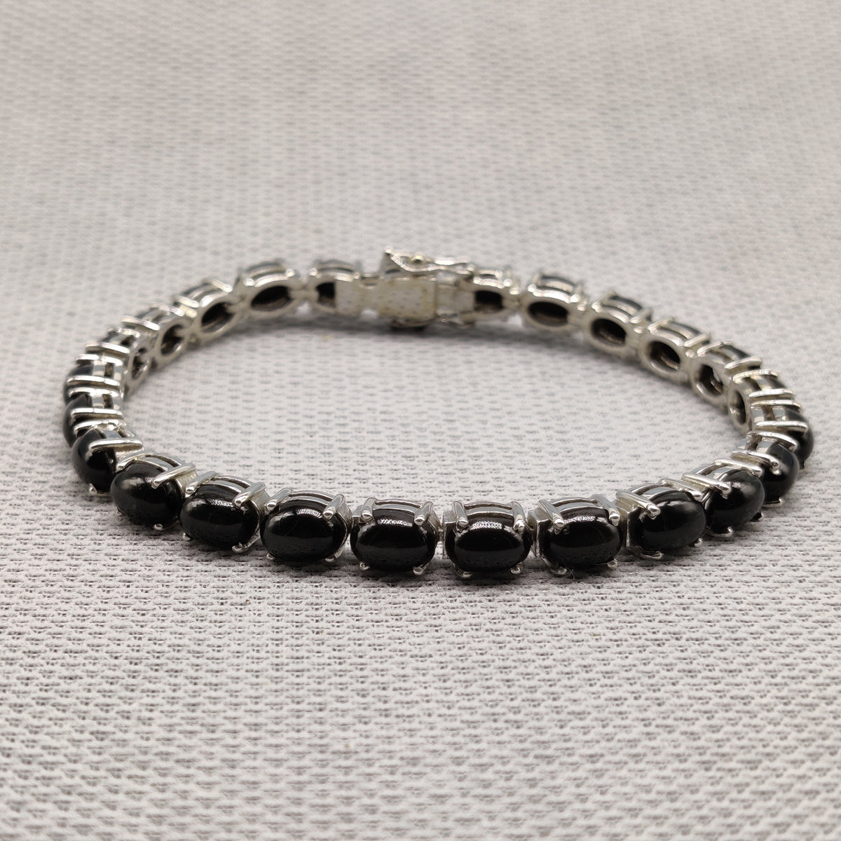 Natural Black Star Oval Cabochon 925 Sterling Silver Bracelet