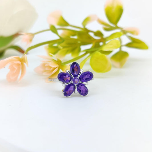 Natural African Amethyst Flower Ring-925 Sterling Silver-Oval Gemstone Ring-February Birthstone Jewelry